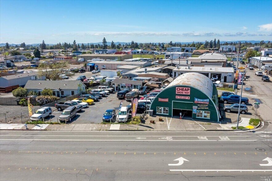 1205-1223 Petaluma Hill Rd, Santa Rosa, CA à vendre - Aérien - Image 2 de 27