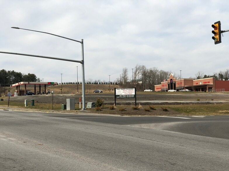 1701 Tyler Ave, Radford, VA à vendre - Photo du bâtiment - Image 3 de 5