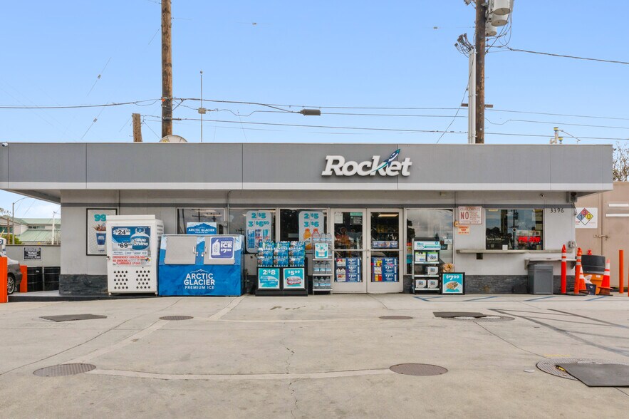 3396 Atlantic Ave, Long Beach, CA à vendre - Photo du bâtiment - Image 3 de 16