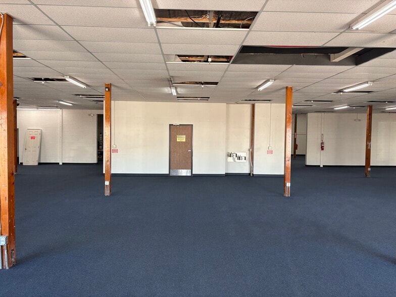 2704 Highland Ave, National City, CA for lease - Building Photo - Image 2 of 6