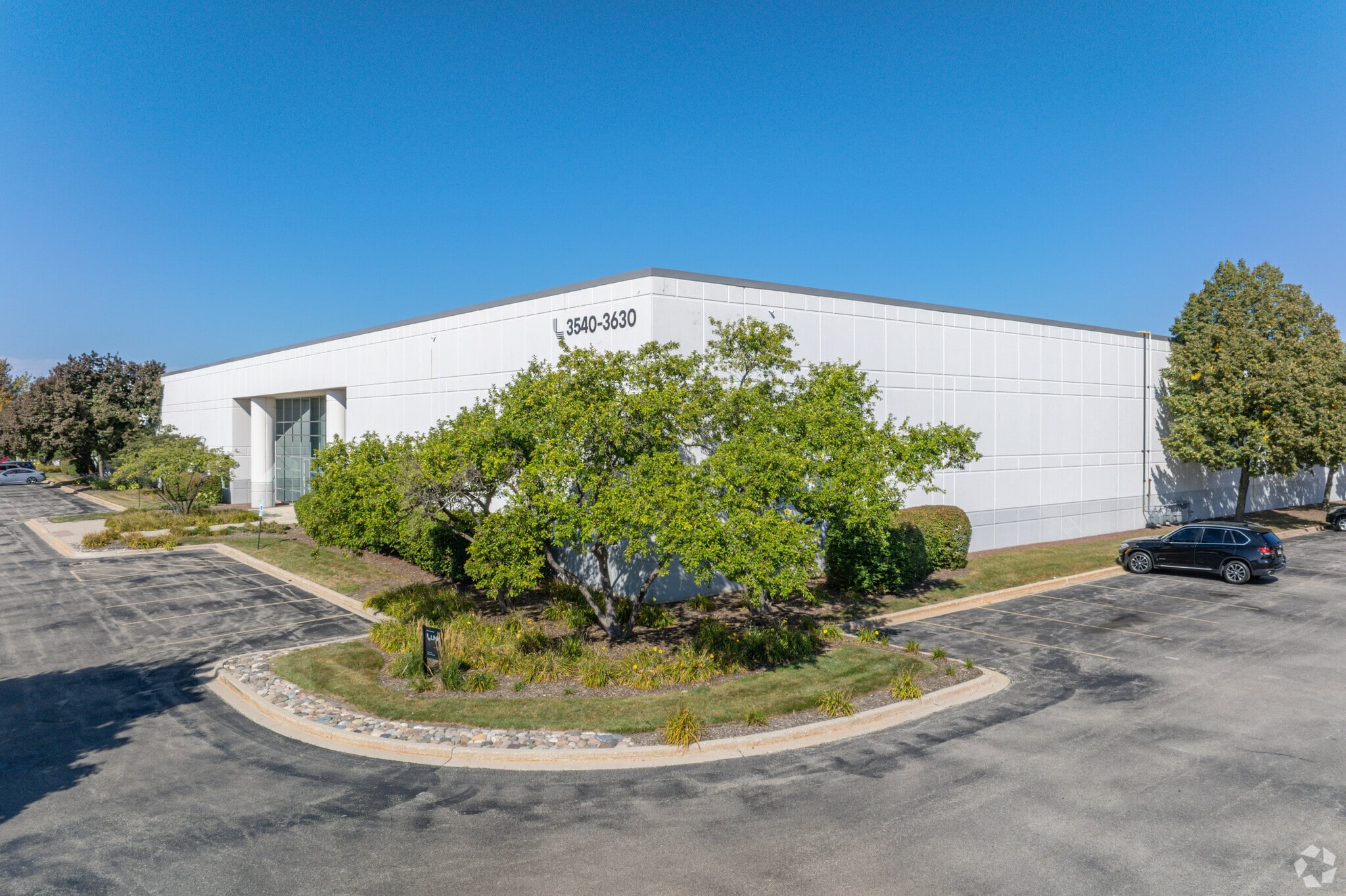 3540-3630 Amhurst Pky, Waukegan, IL for lease Primary Photo- Image 1 of 26