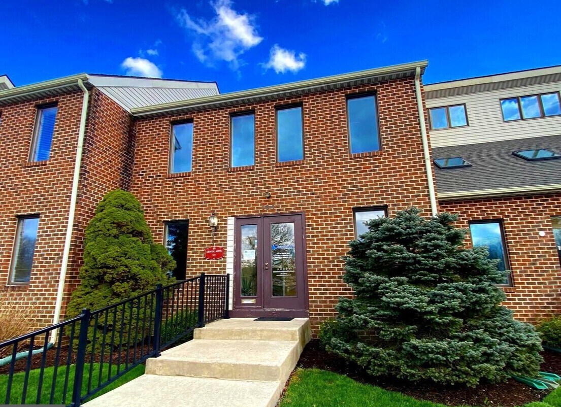 104 Schubert Dr, Downingtown, PA à louer Photo principale- Image 1 de 10