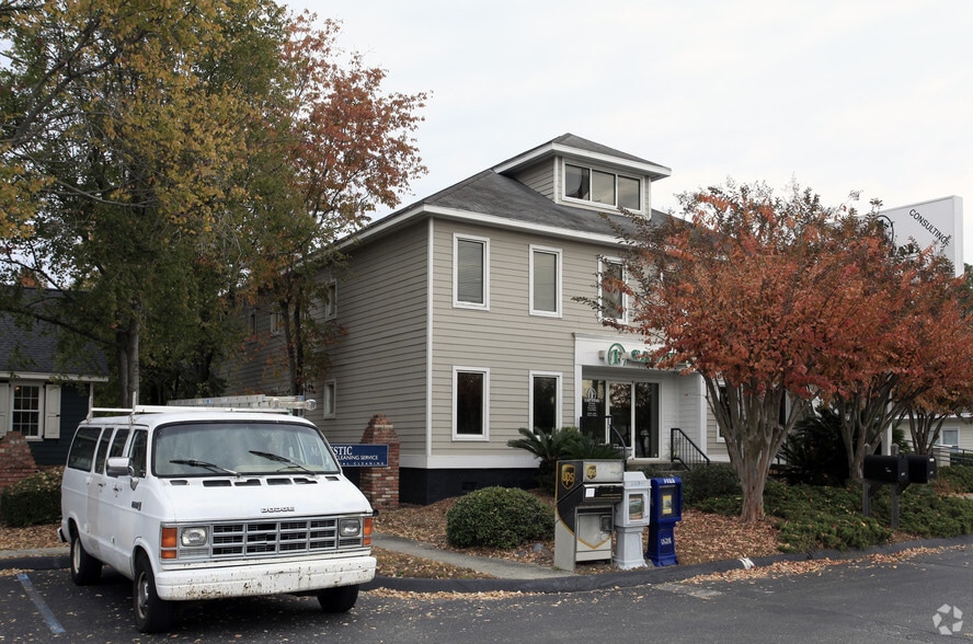 790 Johnnie Dodds Blvd, Mount Pleasant, SC for lease - Building Photo - Image 3 of 9