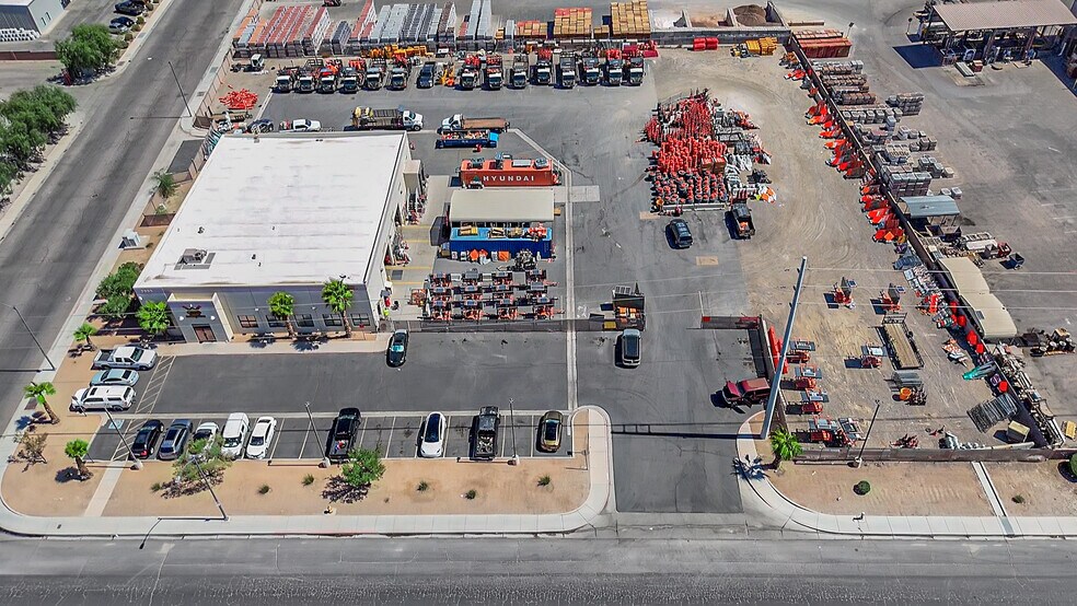 2980 Marion Dr, Las Vegas, NV à louer - Photo du bâtiment - Image 2 de 8