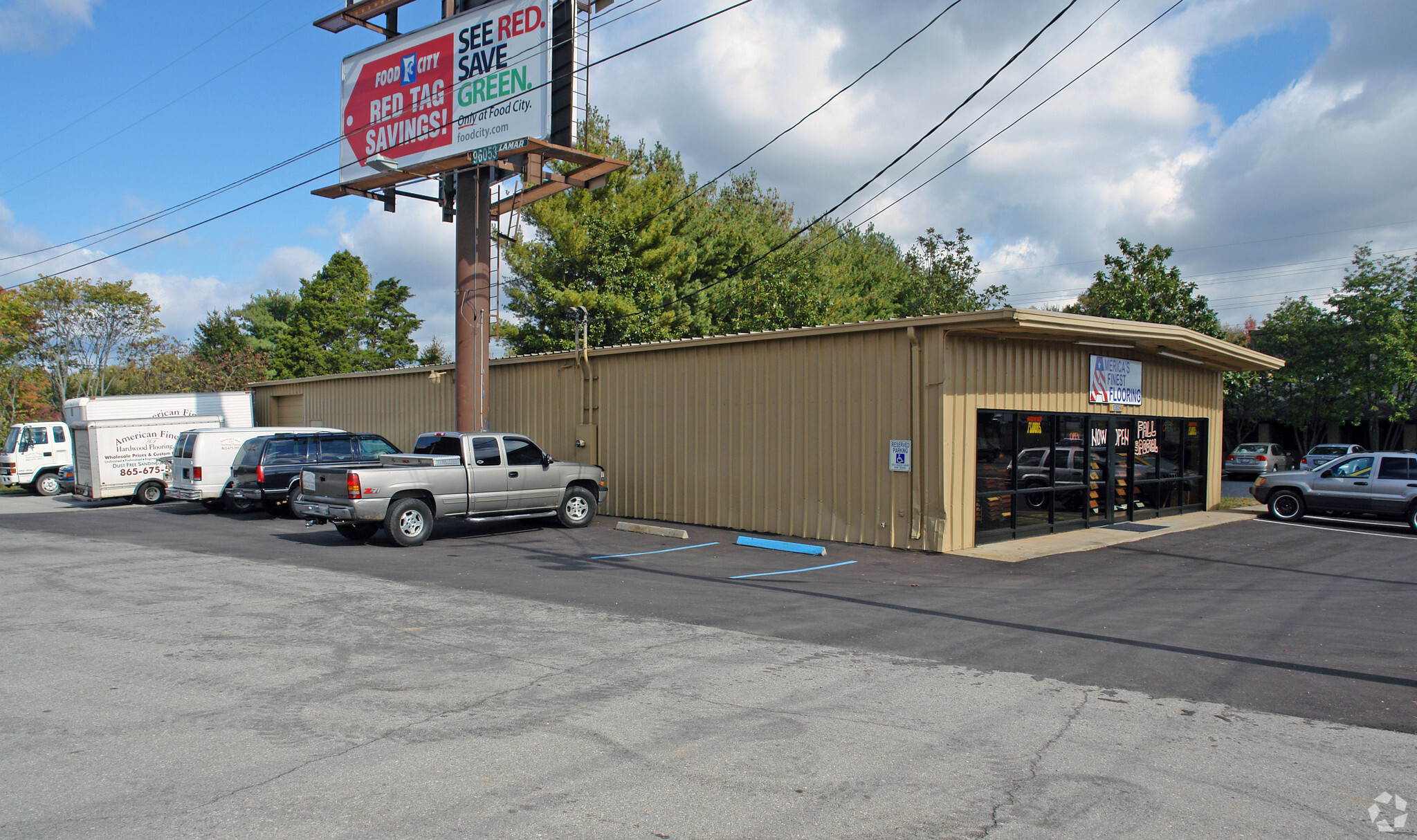 10809 Kingston Pike, Knoxville, TN à vendre Photo principale- Image 1 de 1