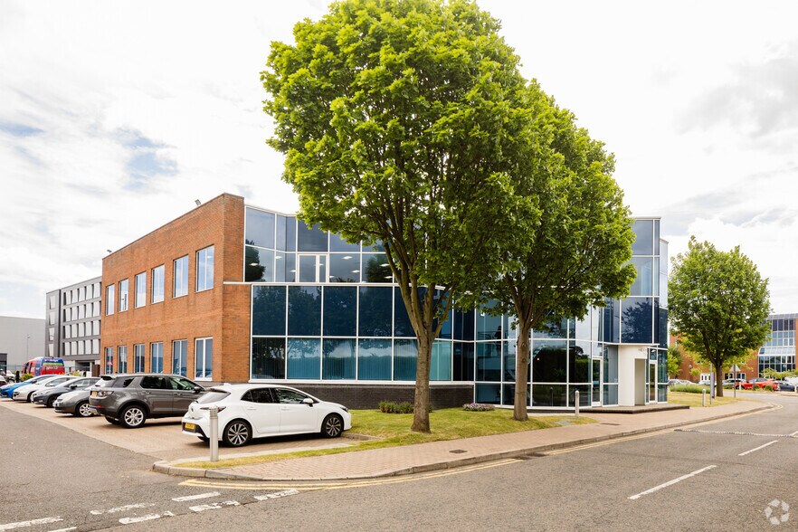 280 Bath Road Rd, West Drayton à louer - Photo du bâtiment - Image 3 de 11