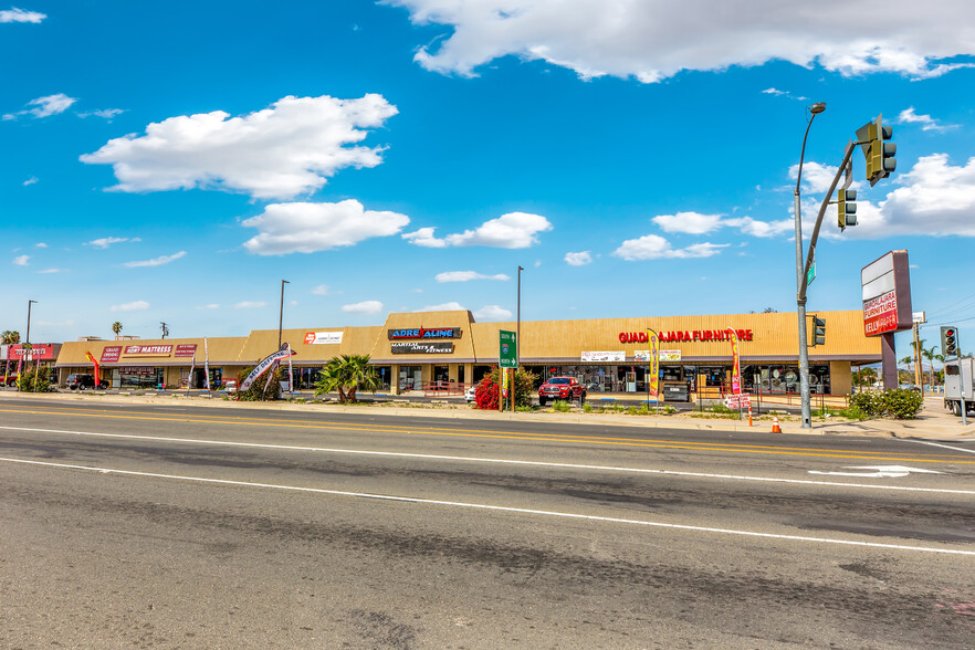 780 Inland Center Dr, San Bernardino, CA à vendre - Photo principale - Image 1 de 1