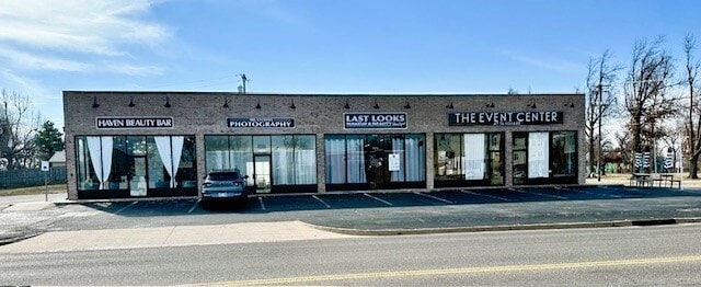 6630-6638 NW 36th St, Bethany, OK for lease Building Photo- Image 1 of 3