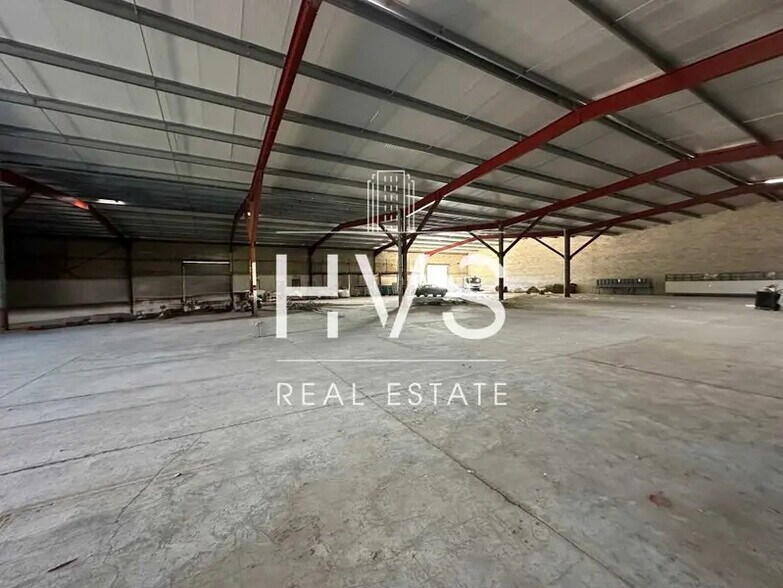 Flex in Gignac-la-Nerthe for lease - Building Photo - Image 3 of 13