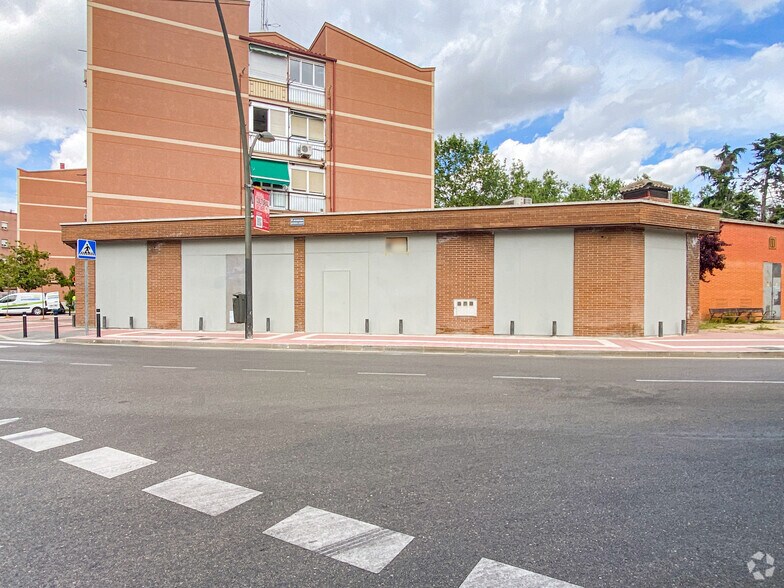 Avenida Buenos Aires, 1, Getafe, Madrid à louer - Photo du bâtiment - Image 2 de 4