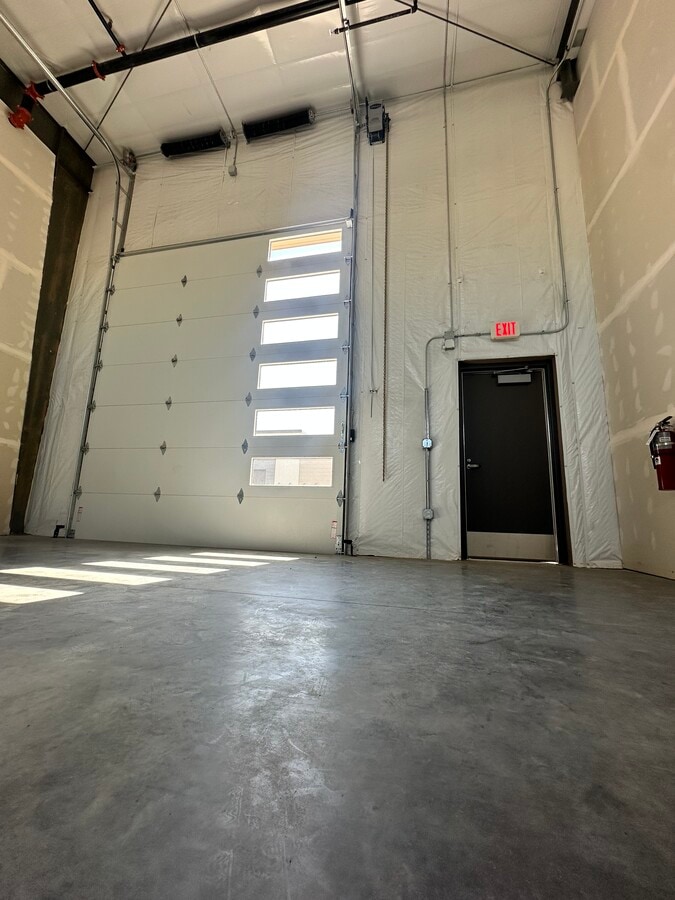 13833 E Briarwood Ave, Centennial, CO 80112 - Unit A6 - - Interior Photo - Image 1 of 9