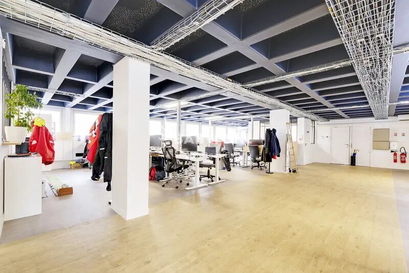 Bureau dans Montrouge à louer - Photo du bâtiment - Image 3 de 18