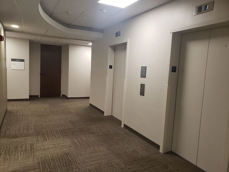 3330 NW 56th St, Oklahoma City, OK à louer - Photo intérieure - Image 2 de 4