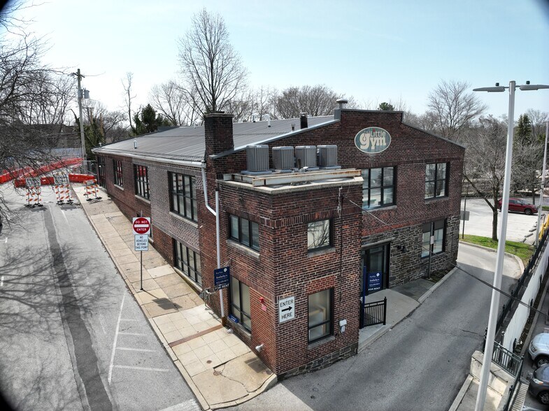 36 N Narberth Ave, Narberth, PA à vendre - Communauté Matterport - Image 2 de 33