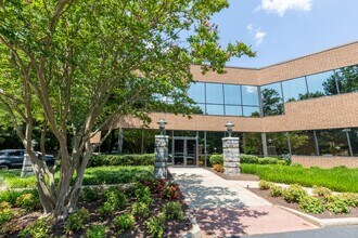 2812 Emerywood Pky, Richmond, VA for lease Building Photo- Image 2 of 4