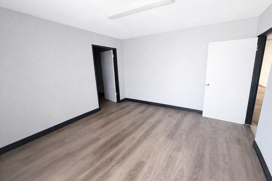 16301-16335 Piuma Ave, Cerritos, CA à louer - Photo du bâtiment - Image 2 de 7