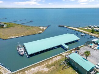 Plus de détails pour 1012 1st St, Palacios, TX - Spécialité à vendre