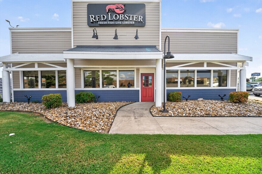 3000 Pines Mall Dr, Pine Bluff, AR à vendre - Photo du bâtiment - Image 1 de 12