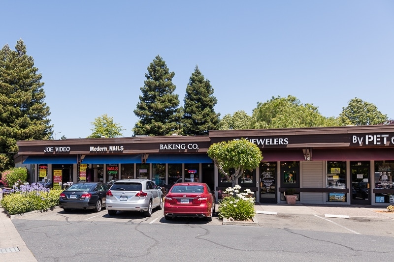2700 Yulupa Ave, Santa Rosa, CA à louer - Photo du bâtiment - Image 3 de 11