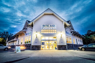 Plus de détails pour 1 Crum Elbow Rd, Hyde Park, NY - Commerce de détail à vendre