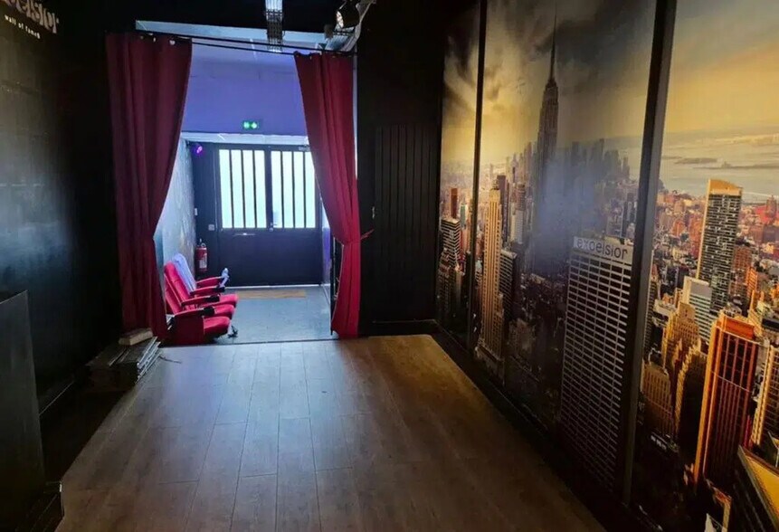 Retail in Levallois-Perret for sale - Interior Photo - Image 2 of 4