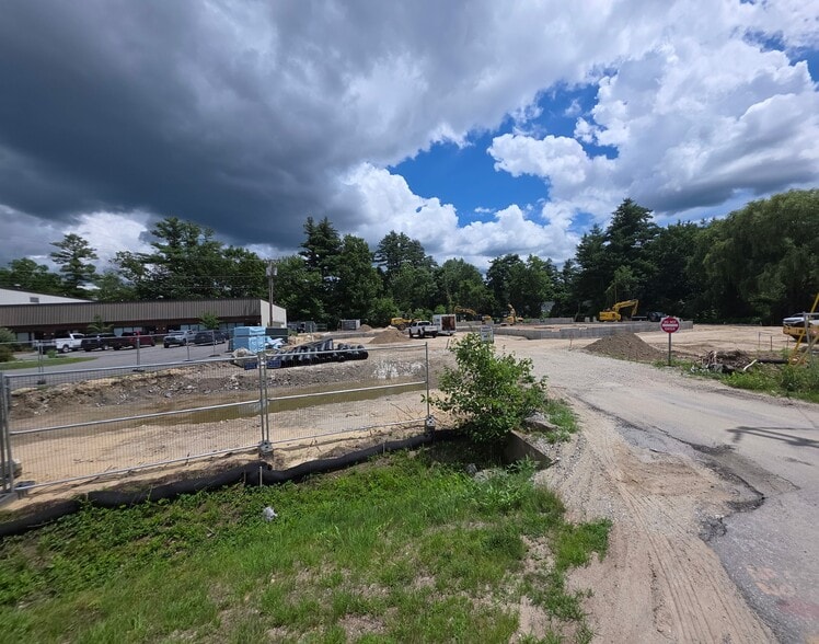30 Harvey Rd, Bedford, NH for lease - Building Photo - Image 2 of 5
