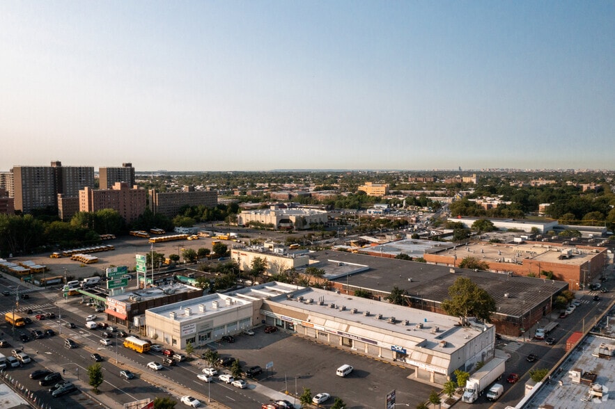 1110 Pennsylvania Ave, Brooklyn, NY for lease - Building Photo - Image 2 of 27