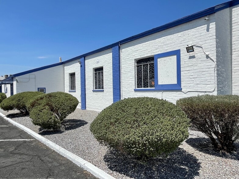 1229 Carson Ave, Las Vegas, NV for sale - Building Photo - Image 2 of 11