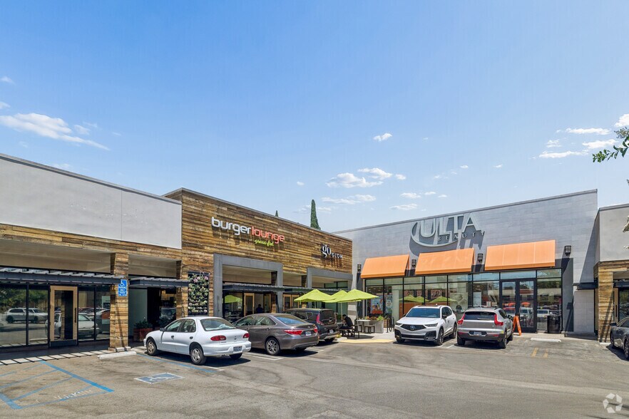 4500-4550 Van Nuys Blvd, Van Nuys, CA à louer - Photo du bâtiment - Image 3 de 11