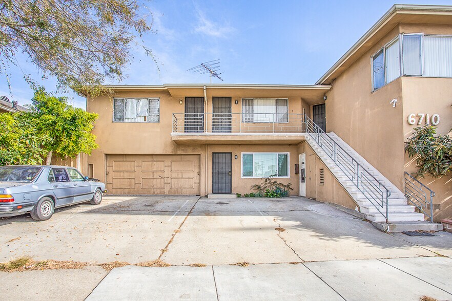 632 W Hillsdale St, Inglewood, CA for sale - Primary Photo - Image 1 of 17