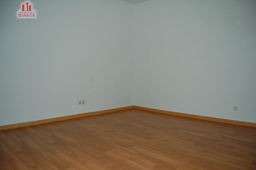 Office in Ourense, Orense for lease - Primary Photo - Image 2 of 5