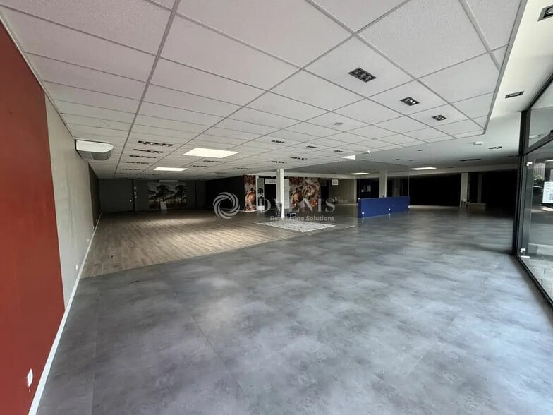 Retail in Lampertheim for lease - Interior Photo - Image 3 of 5