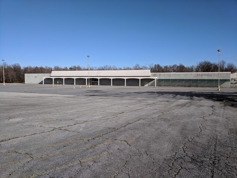 2440 Lone Oak Rd, Paducah, KY à louer - Photo principale - Image 1 de 34