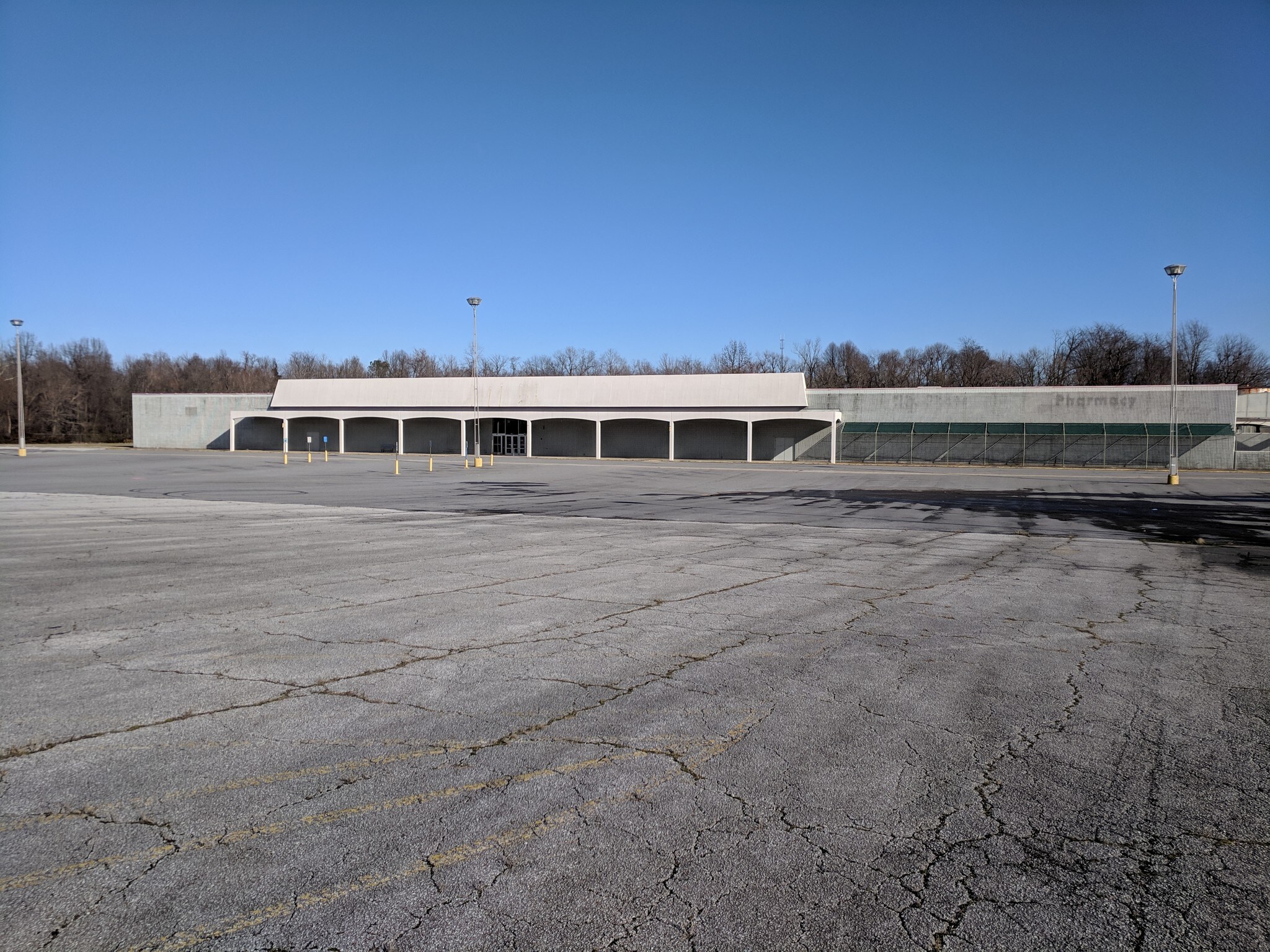 2440 Lone Oak Rd, Paducah, KY à louer Photo principale- Image 1 de 35