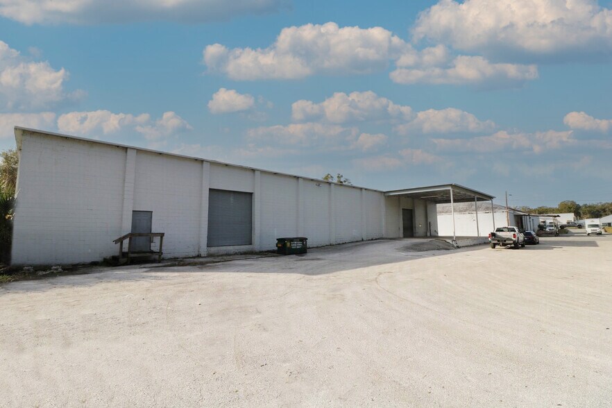210 NW 13th St, Ocala, FL à louer - Photo du bâtiment - Image 2 de 10