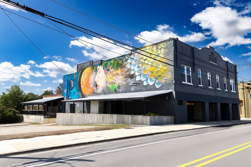 401 E Main St, Clayton, NC for lease - Building Photo - Image 1 of 5