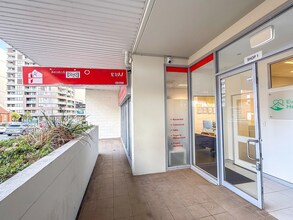 106-112 Queens Rd, Hurstville à louer Photo du bâtiment- Image 2 de 5
