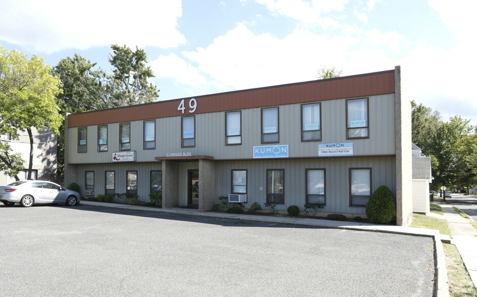 49 W Prospect St, East Brunswick, NJ à louer - Photo principale - Image 1 de 13