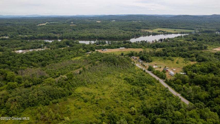 L 30.12 L 30.12 Upper Newtown, Mechanicville, NY à vendre Photo principale- Image 1 de 37