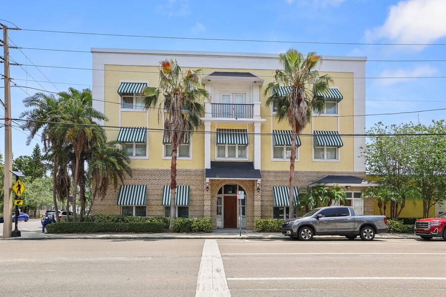 155 8th St N, Saint Petersburg, FL for lease - Building Photo - Image 1 of 54