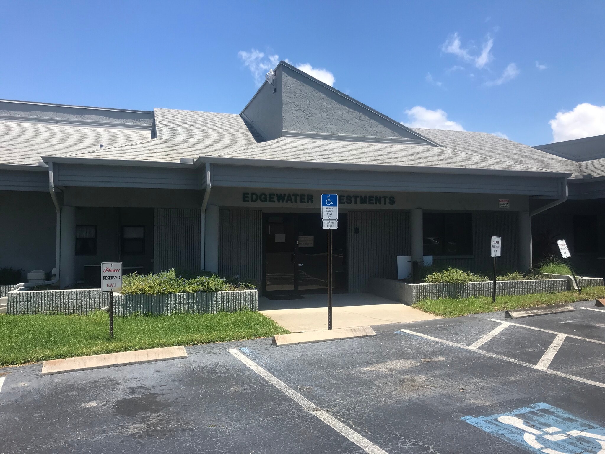 621 Lakeview Rd, Clearwater, FL for lease Primary Photo- Image 1 of 10