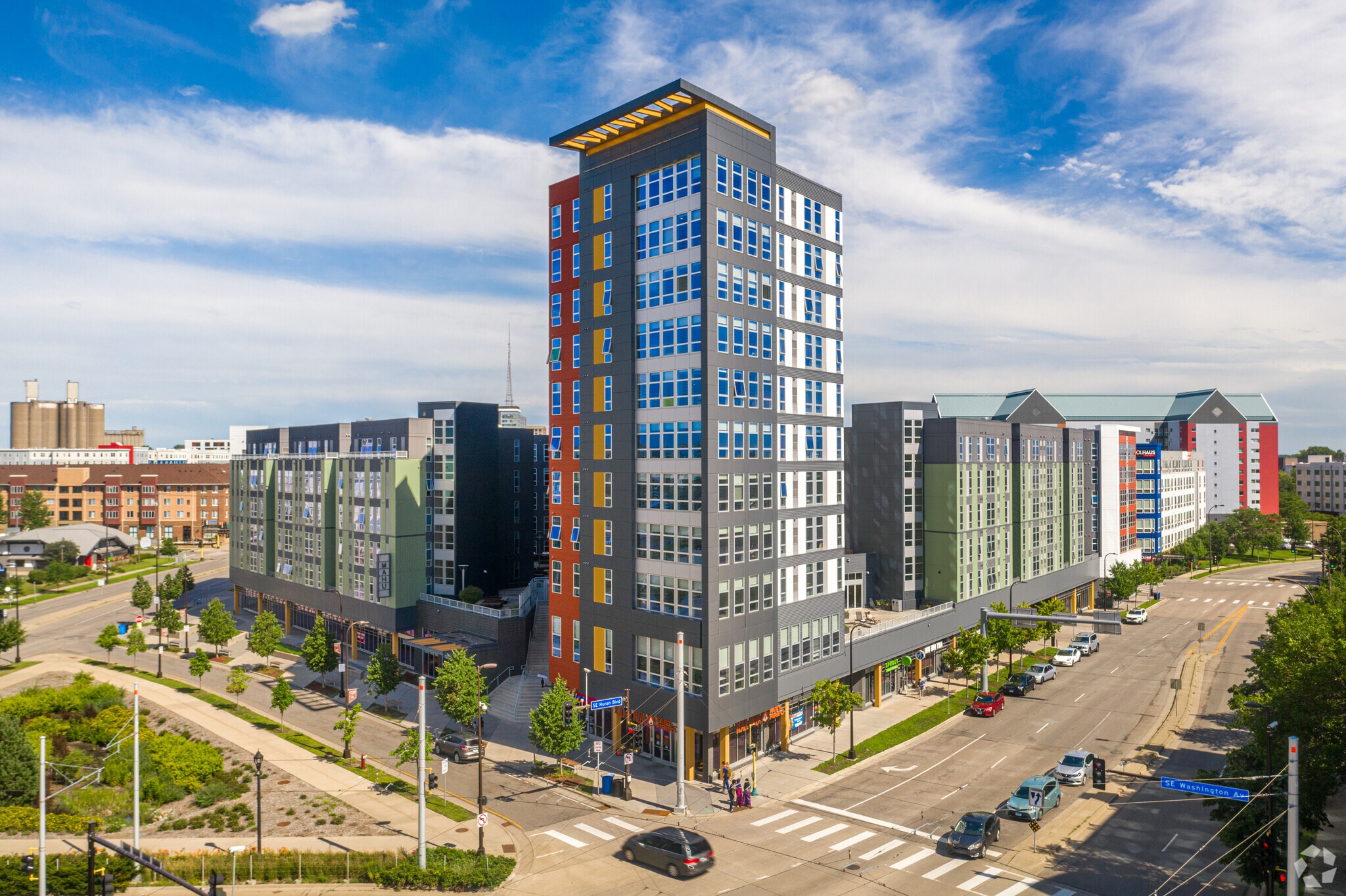 1000 Washington Ave SE, Minneapolis, MN for lease Primary Photo- Image 1 of 13