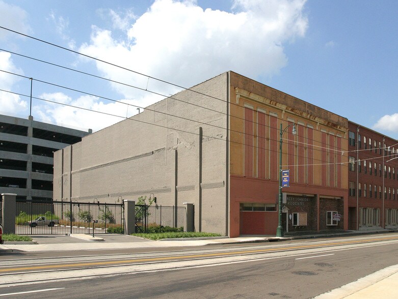 287 Madison Ave, Memphis, TN à louer - Photo du bâtiment - Image 2 de 6