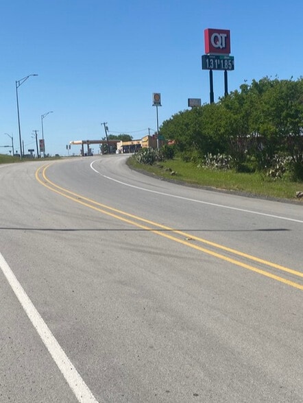 311 E Interstate 20, Terrell, TX for sale - Building Photo - Image 2 of 3