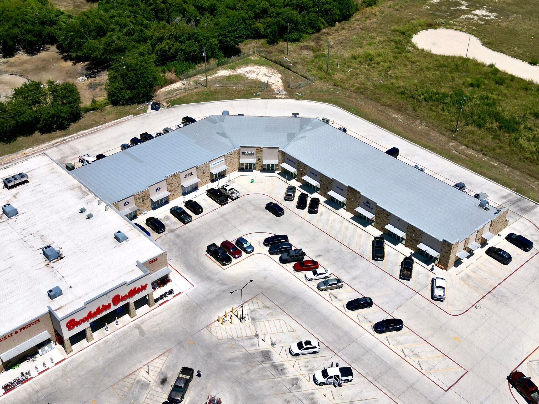 180 Town Center Blvd, Jarrell, TX à louer Photo principale- Image 1 de 7