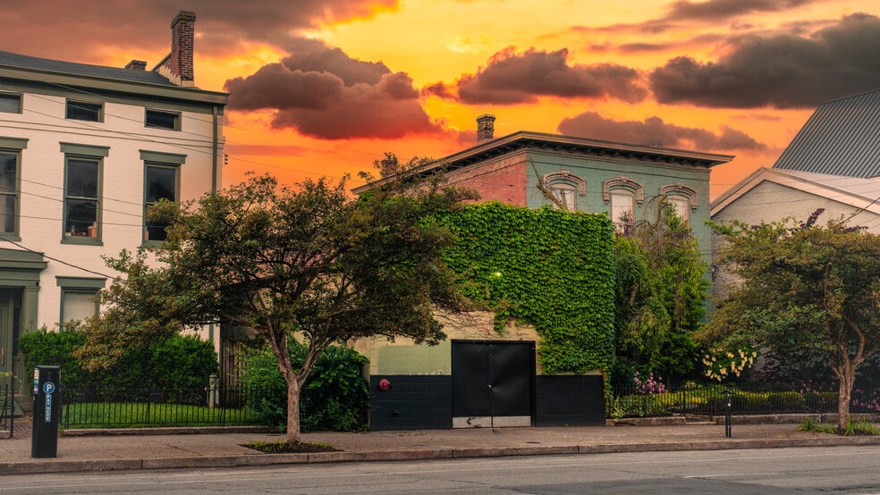 614 E Market St, Louisville, KY à louer - Photo du bâtiment - Image 3 de 4