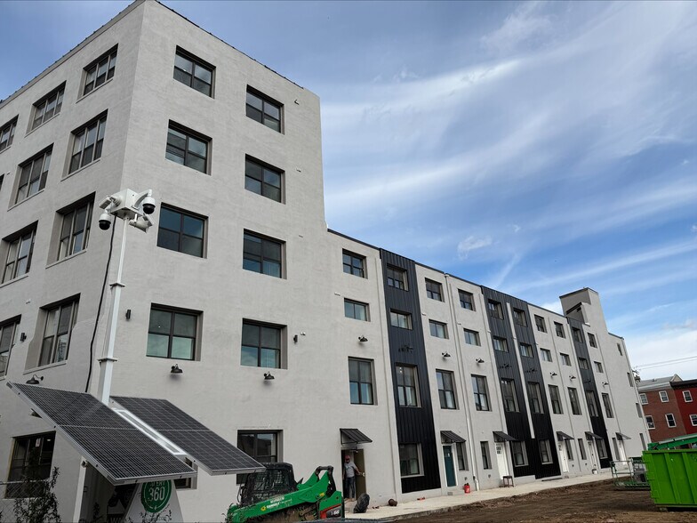 1422 N 8th St, Philadelphia, PA à louer - Photo du bâtiment - Image 2 de 3