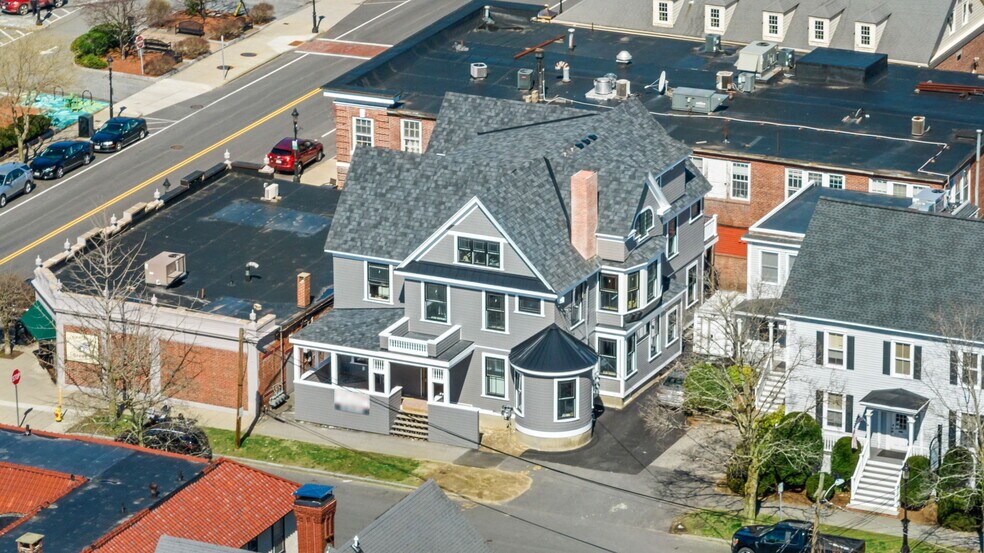 2 Punchard Ave, Andover, MA à louer - Photo du bâtiment - Image 3 de 5