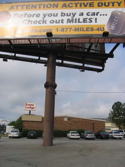 2045 Gordon Hwy, Augusta, GA for sale - Building Photo - Image 2 of 3