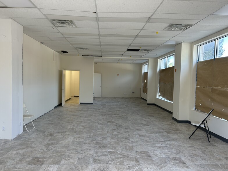 45-52 Francis Lewis Blvd, Bayside, NY for lease - Interior Photo - Image 3 of 6